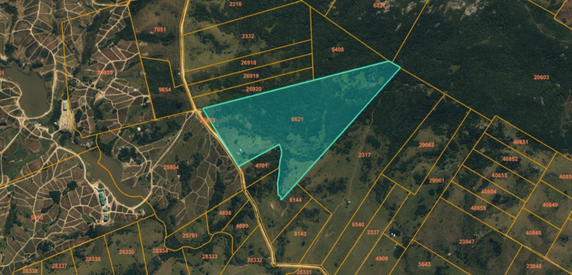 Propriete rurale de 39 hectares dans la region viticole de Garzon