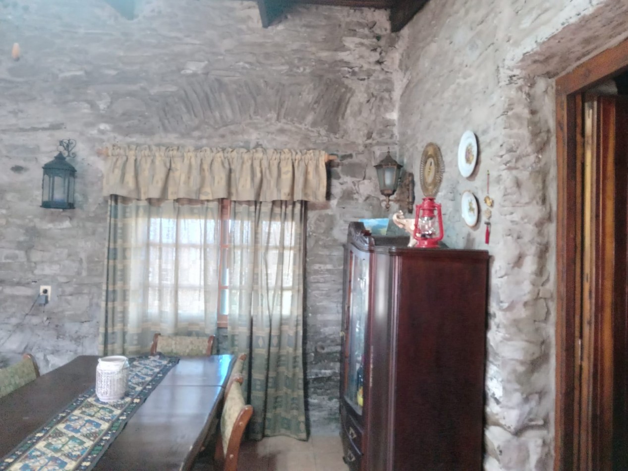 Propriete rurale dans la Sierra de Carape. 267 hectares. Maison de 8 chambres.