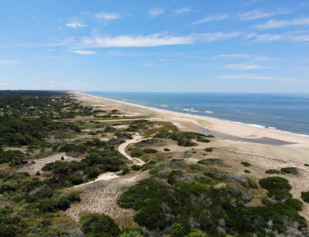 Terrain de 55 hectares a San Antonio, Rocha, a quelques metres de la mer