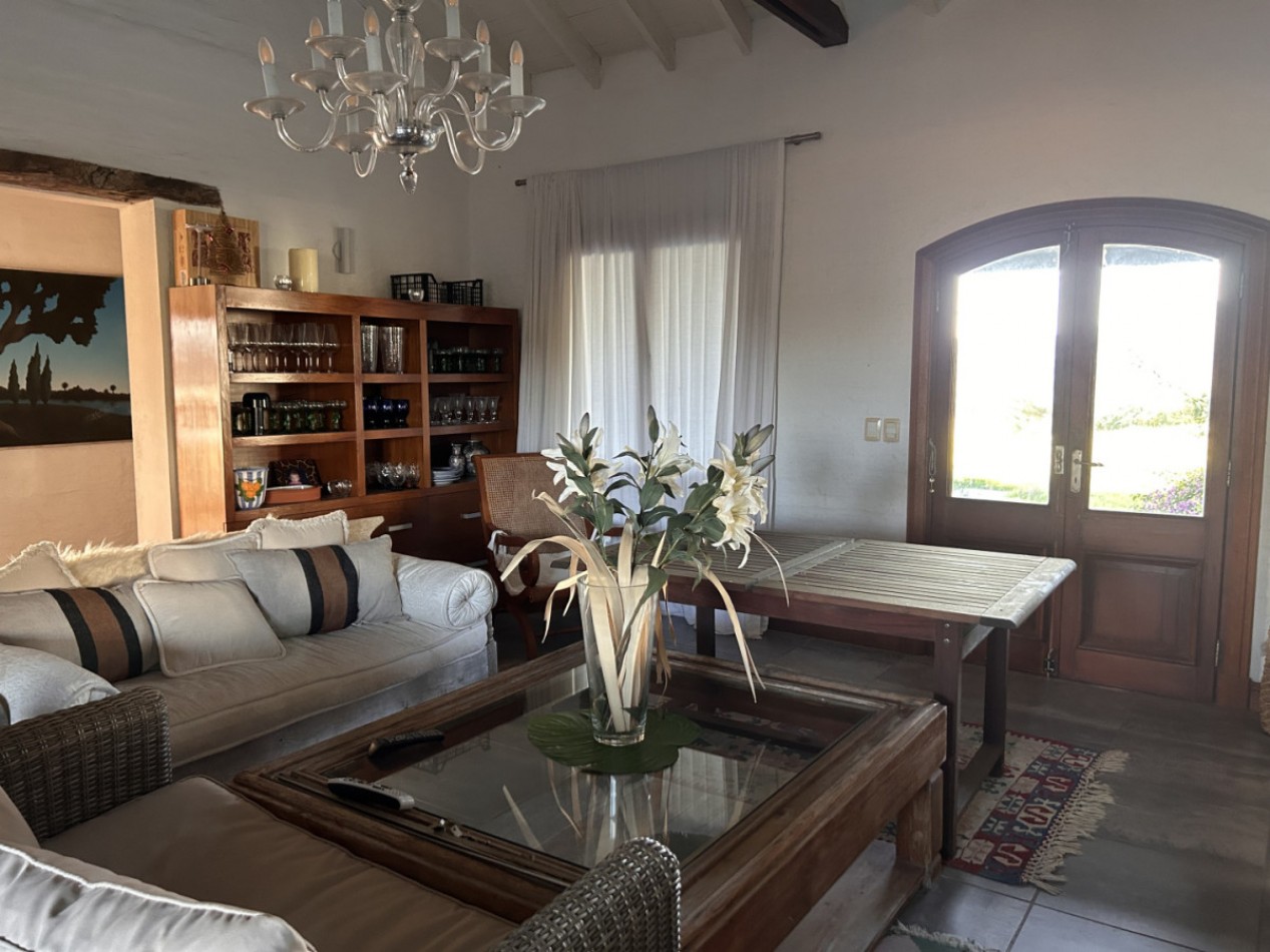 Ferme de 5 hectares avec 7 chambres a Manantiales