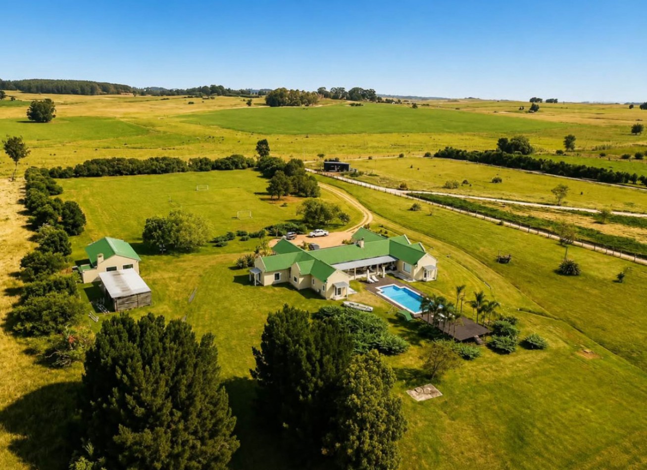 Ferme de 5 hectares avec 7 chambres a Manantiales